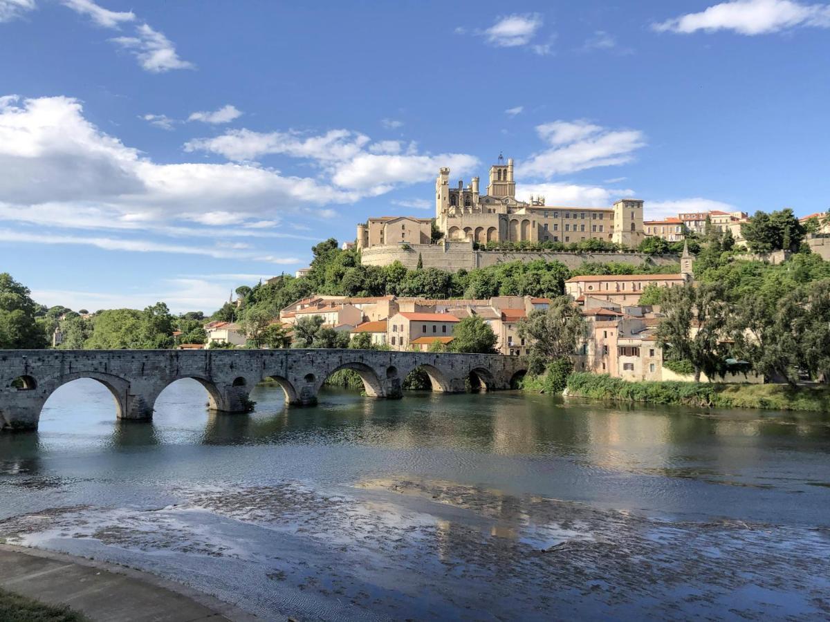Art Apparts Coeur De Ville Beziers Bagian luar foto